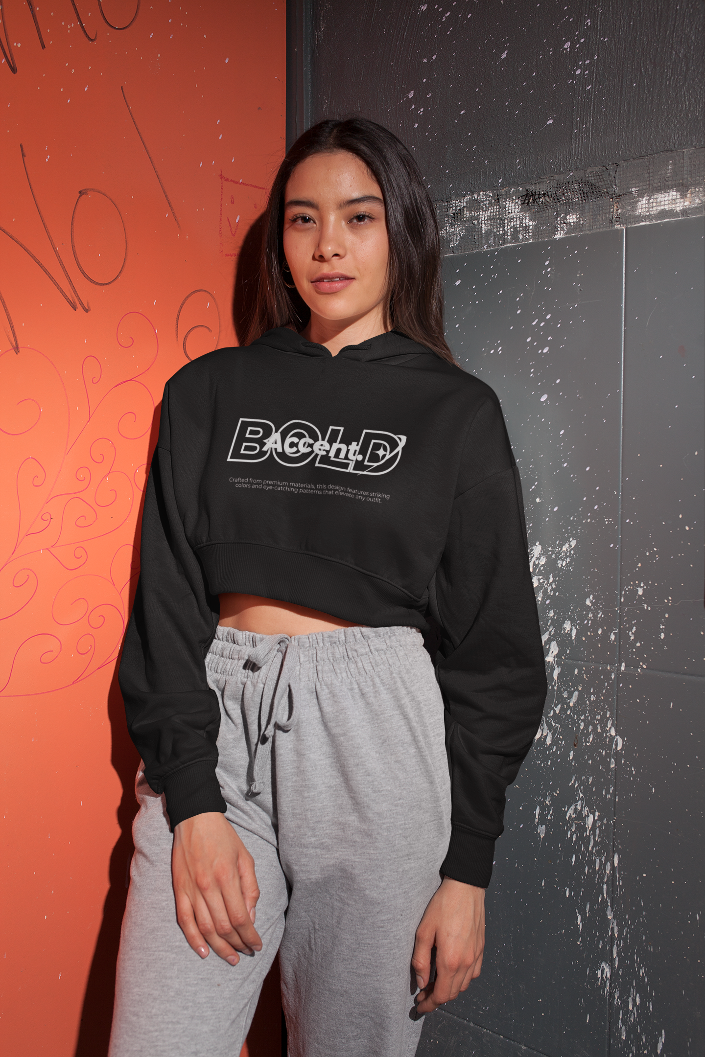 BOLD ACCENT CROP HOODIE FOR WOMENS